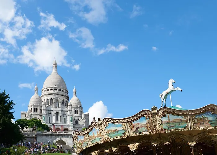Maison Lepic Montmartre Hotel