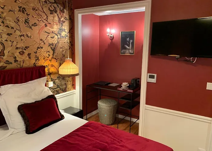 Hotel Maison Lepic Montmartre 3*