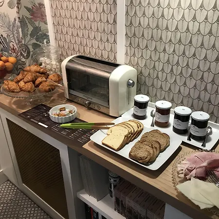 Maison Lepic Montmartre 3*