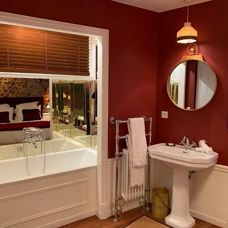 Maison Lepic Montmartre 3*