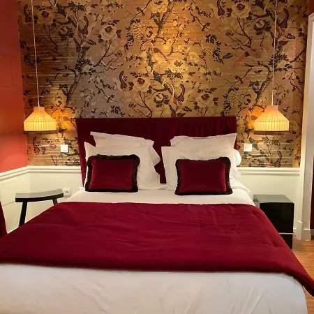 Maison Lepic Montmartre Hotel