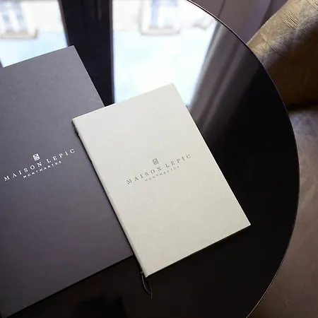 Maison Lepic Montmartre Hotel